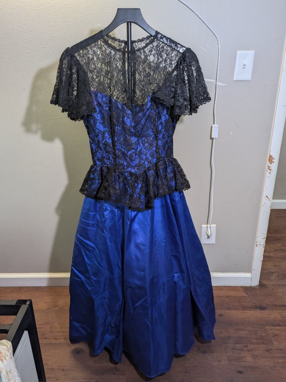 Vintage Gunne Sax by Jessica McClintock Royal Blue w/ Lace, Tulle Maxi Prom Gown